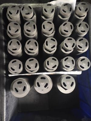 Gegote malen van messing/koper met waterkoeljas en gegoten grafietriser peeling