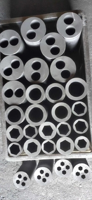 Grafietvorm van hoge kwaliteit met een grote dichtheid van 1,85 met een goede coating van binnen en verschillende maten