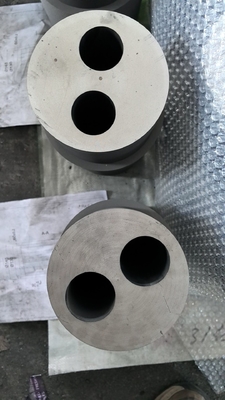 Hoge dichtheid 1,85 g 1,91 g Grafietvorm voor continu gieten Messing soepel binnenin