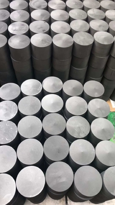 Geëxtrudeerde grafietstaaf voor diamantengereedschappen industriële graad Graangrootte 0,8 mm