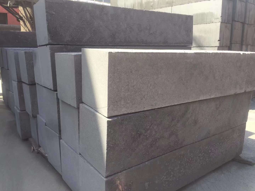 Extrudeerde grafietstaafvormingswijze 1300-2500 mm Lengte Bulk Density 1,6 Dia 20-75 mm